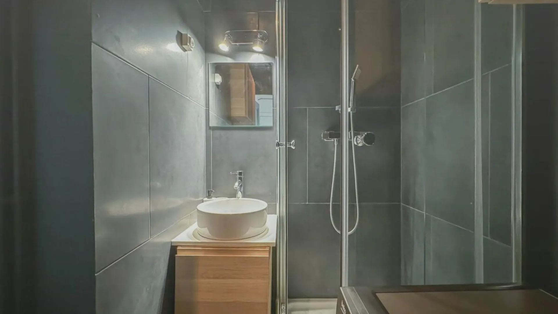 Flexliving - Room - Felix Faure Paris France